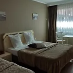 La Cote D'or Hotel Philippeville