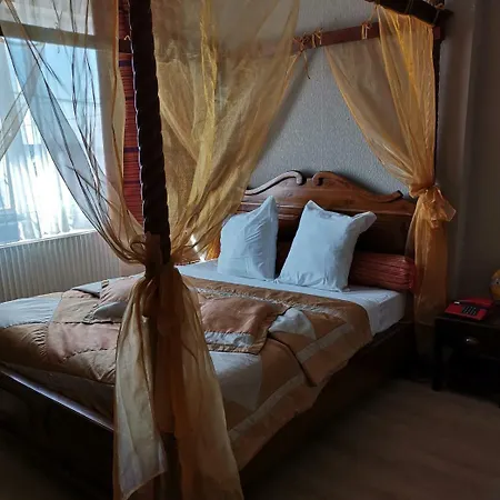מלון La Cote D'or 3*